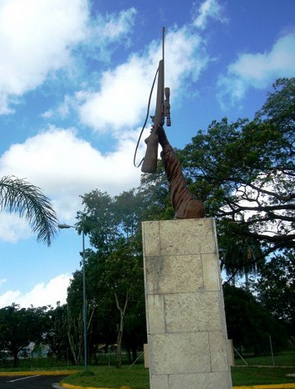 Un monumento a Fidel Castro parece confirmar que está muerto Monumento-al-coma-andante